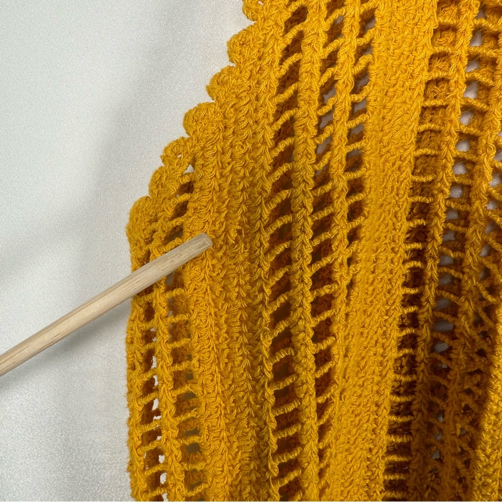 Love Riche Gold Ribbed‎ Cropped Tank Top - Picture 3 of 7